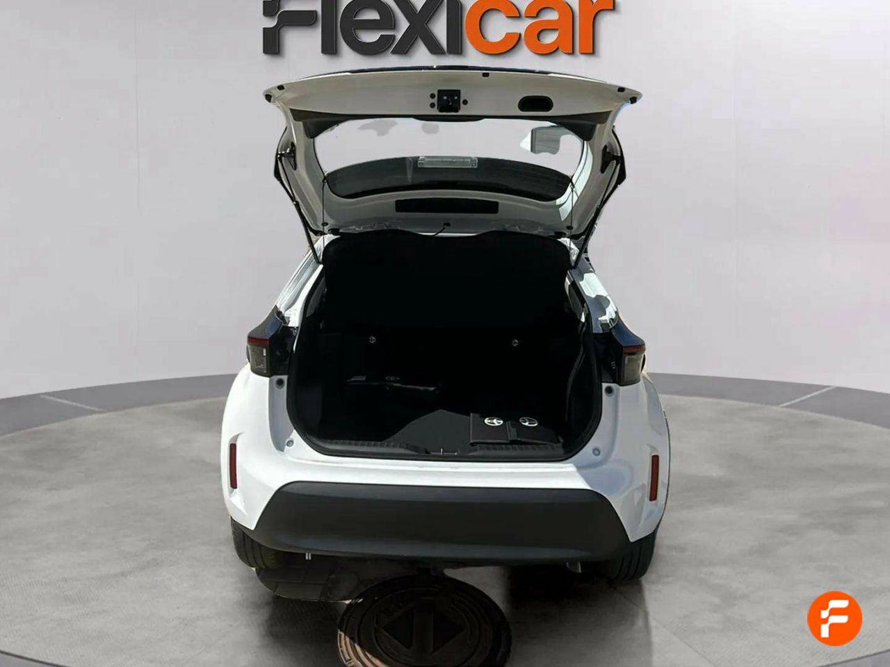 Foto Toyota Yaris 8