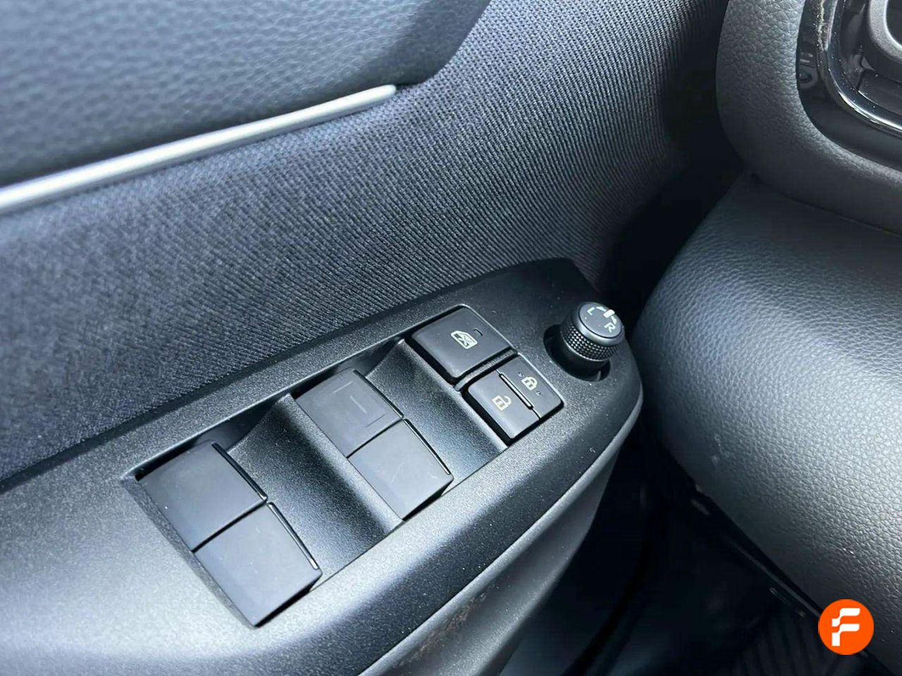 Foto Toyota Yaris 20