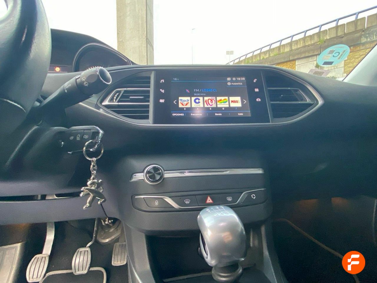 Foto Peugeot 308 8