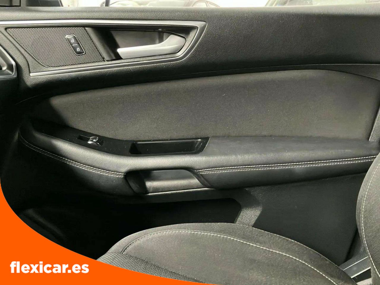 Foto Ford S-Max 29