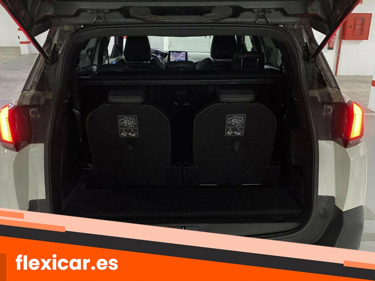 Foto Peugeot 5008 28