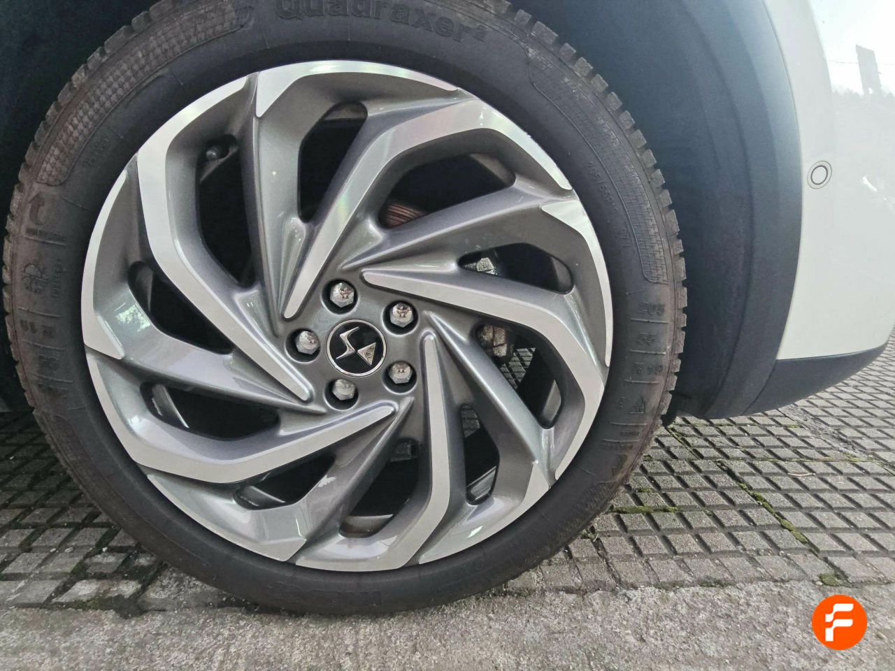 Foto DS Automobiles DS 7 13
