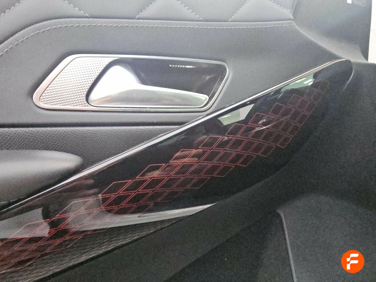 Foto DS Automobiles DS 7 15