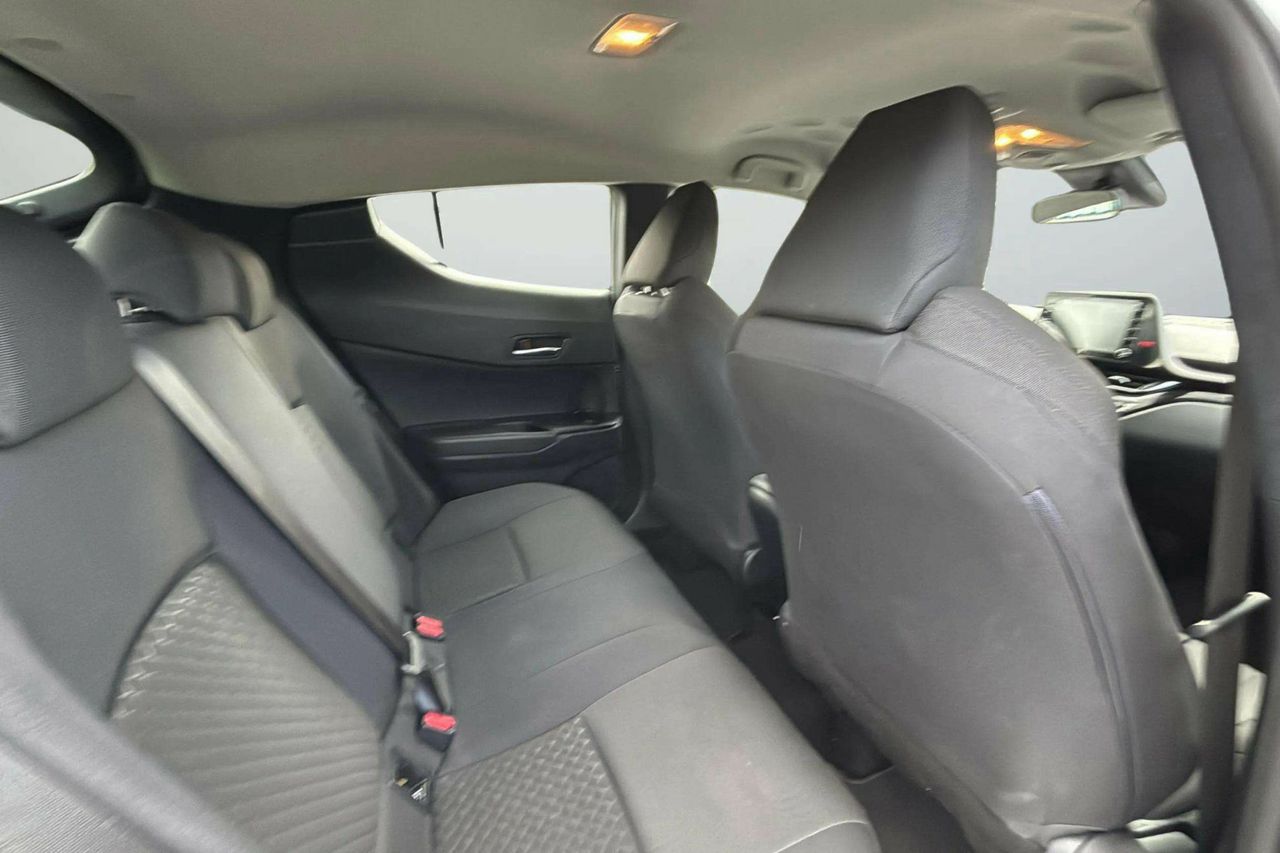 Foto Toyota C-HR 20