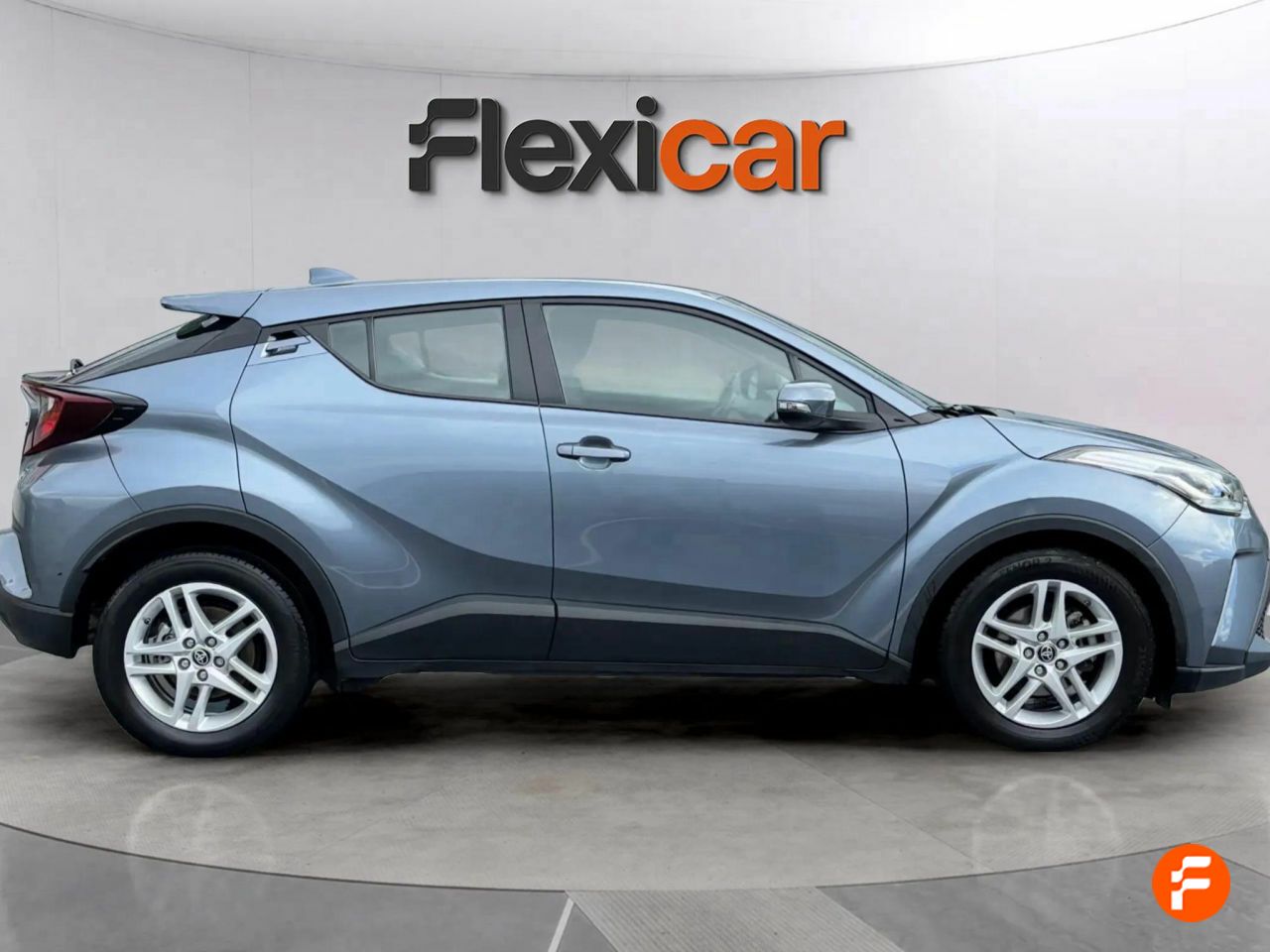 Foto Toyota C-HR 9