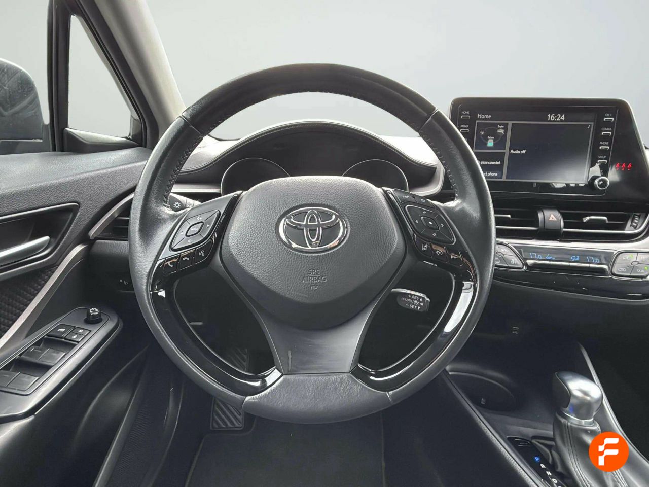 Foto Toyota C-HR 12
