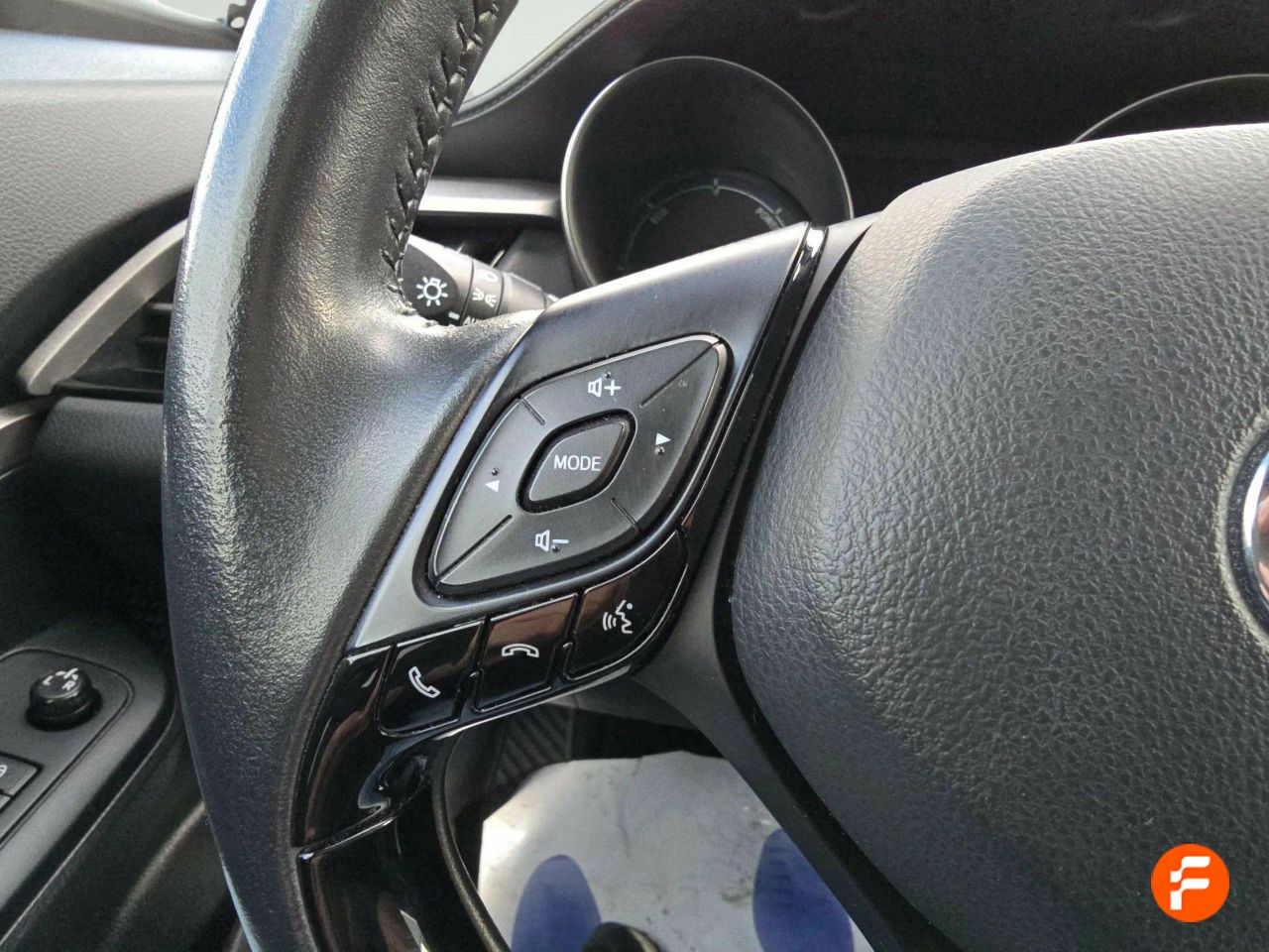 Foto Toyota C-HR 20