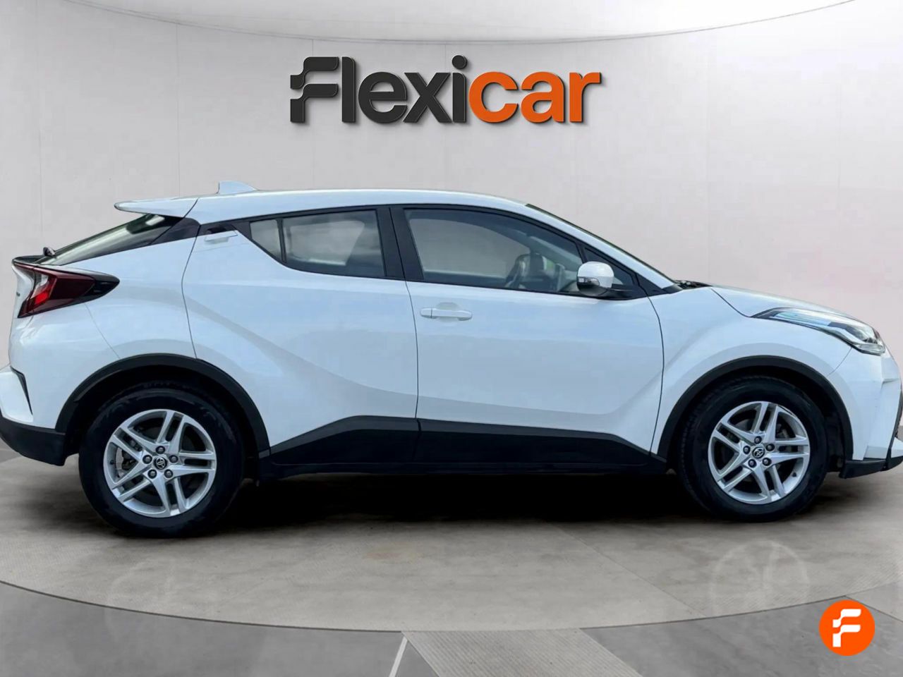 Foto Toyota C-HR 9