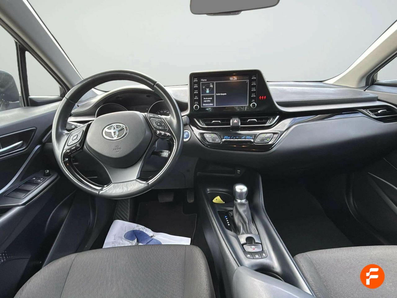 Foto Toyota C-HR 12