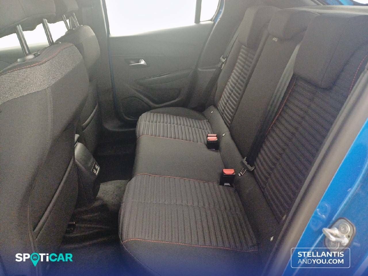Foto Peugeot 208 10