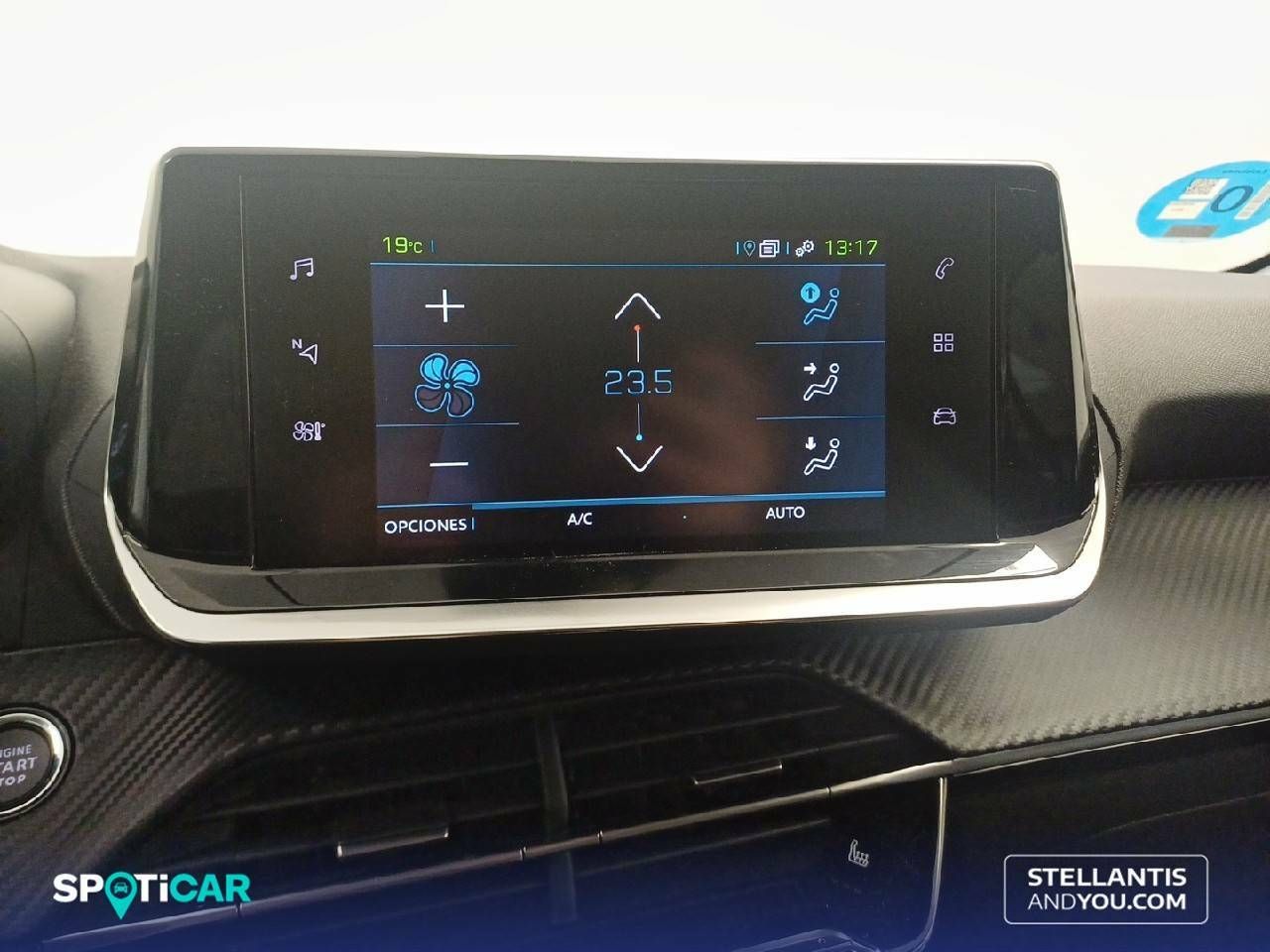 Foto Peugeot 208 15