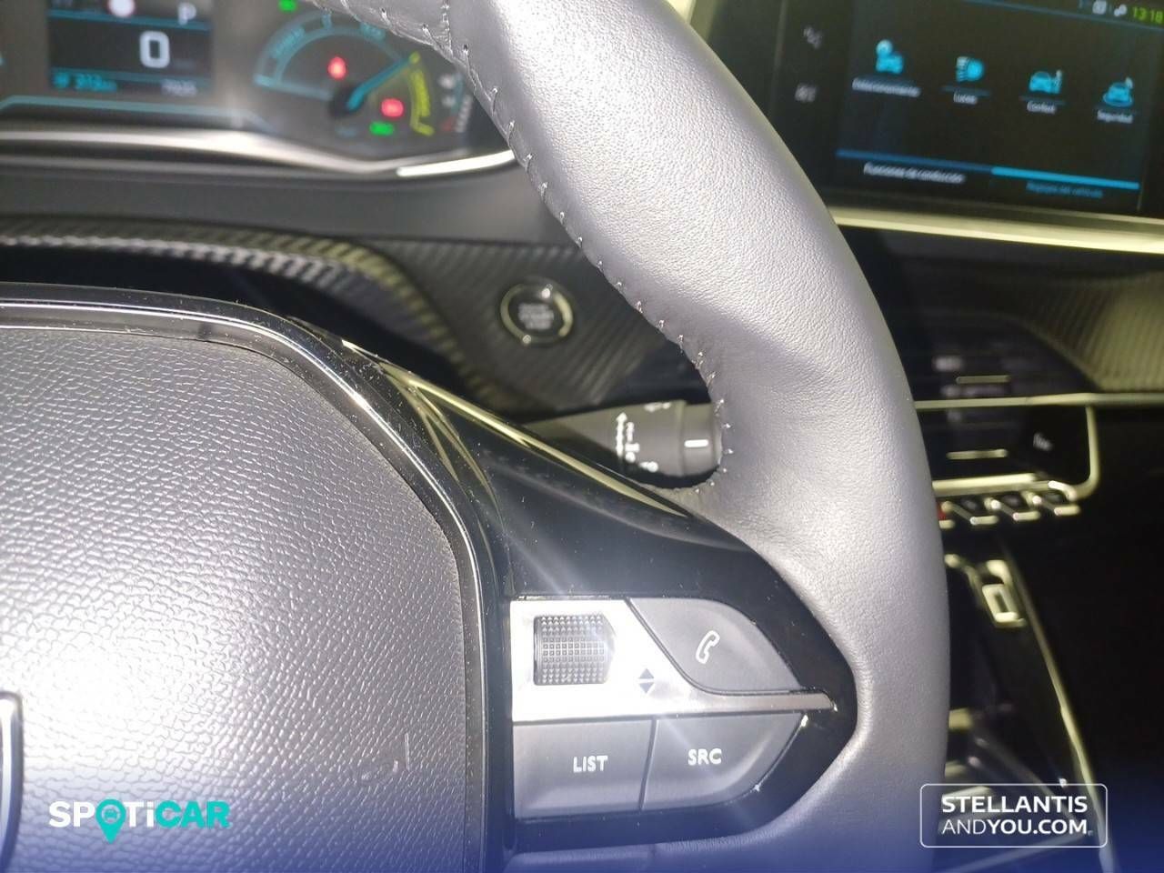 Foto Peugeot 208 23