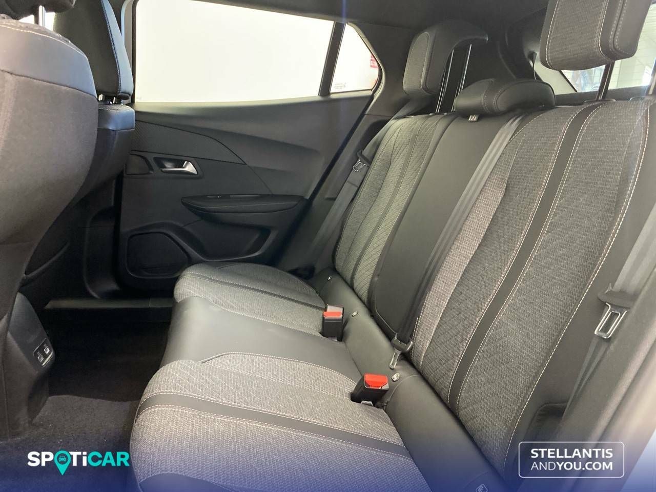 Foto Peugeot 2008 10