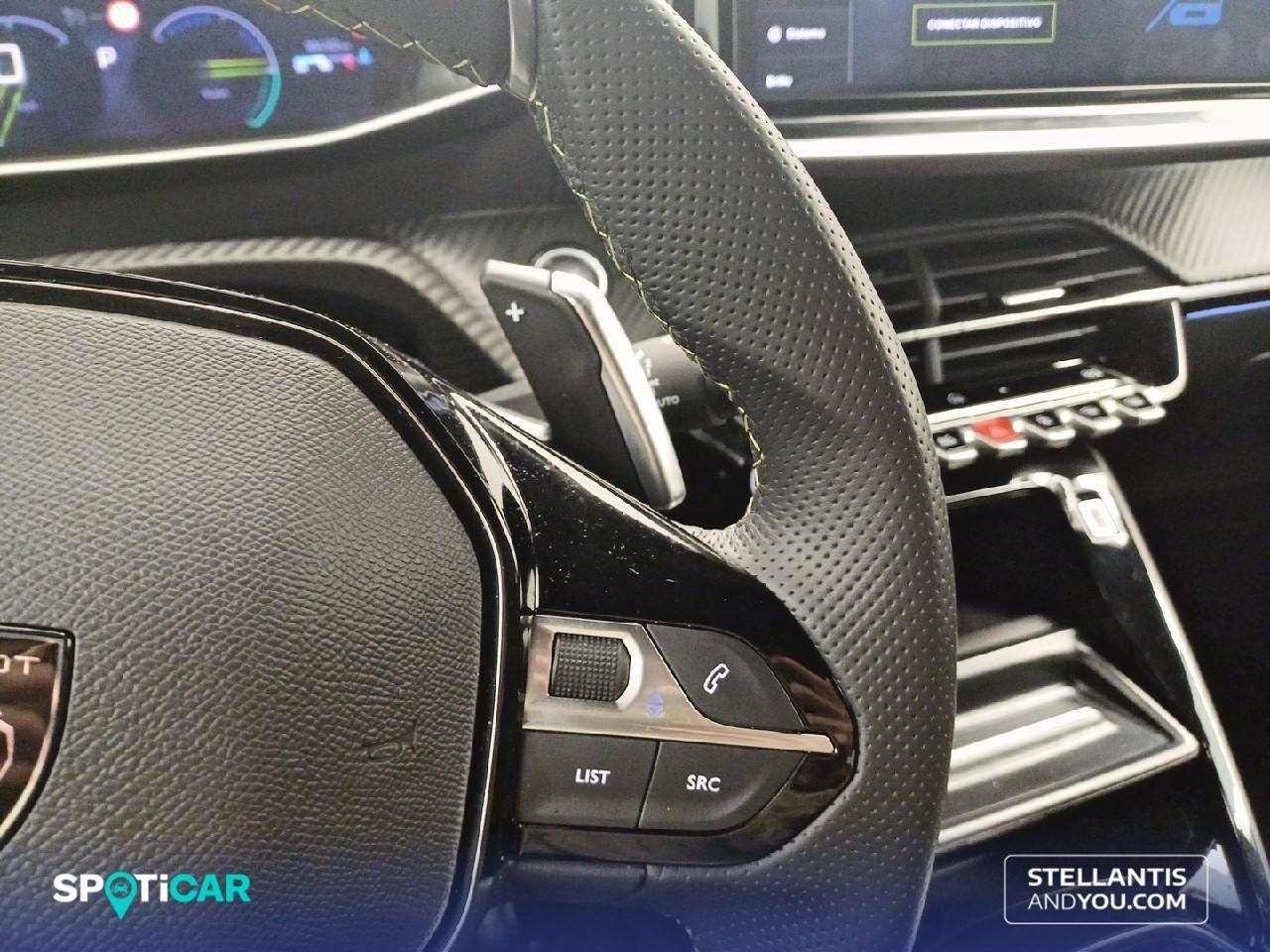 Foto Peugeot 208 24