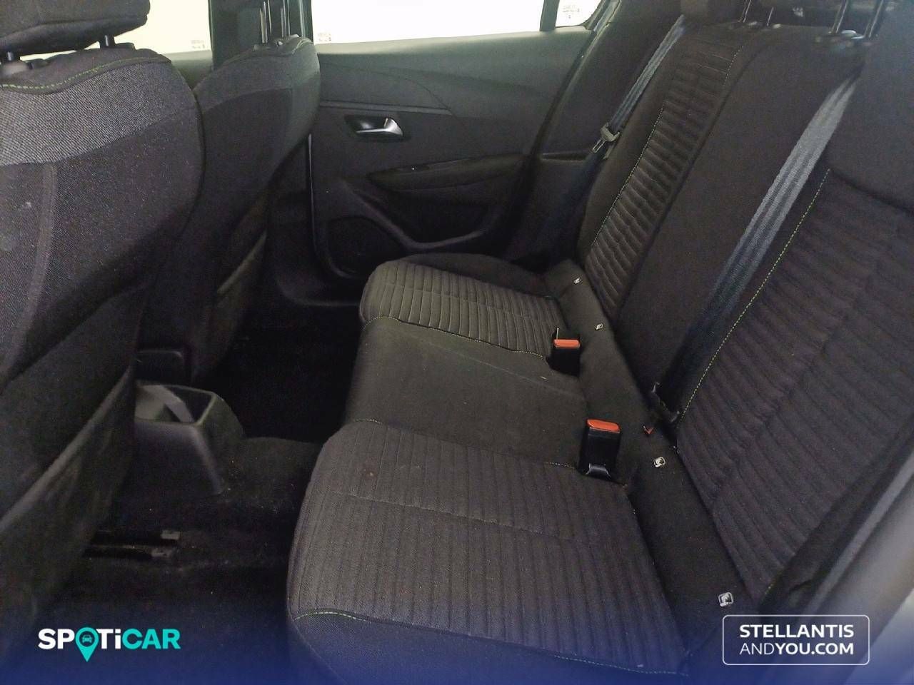 Foto Peugeot 208 10