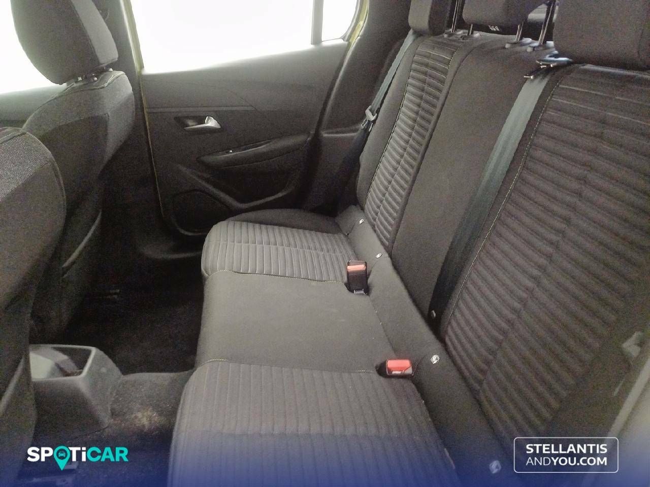 Foto Peugeot 208 10