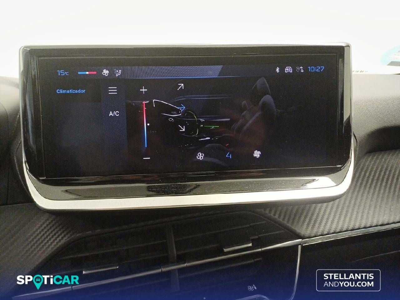 Foto Peugeot 208 16
