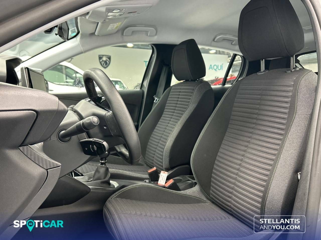 Foto Peugeot 208 9
