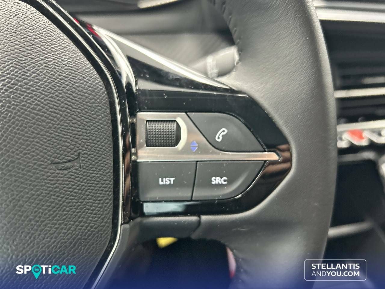 Foto Peugeot 208 17