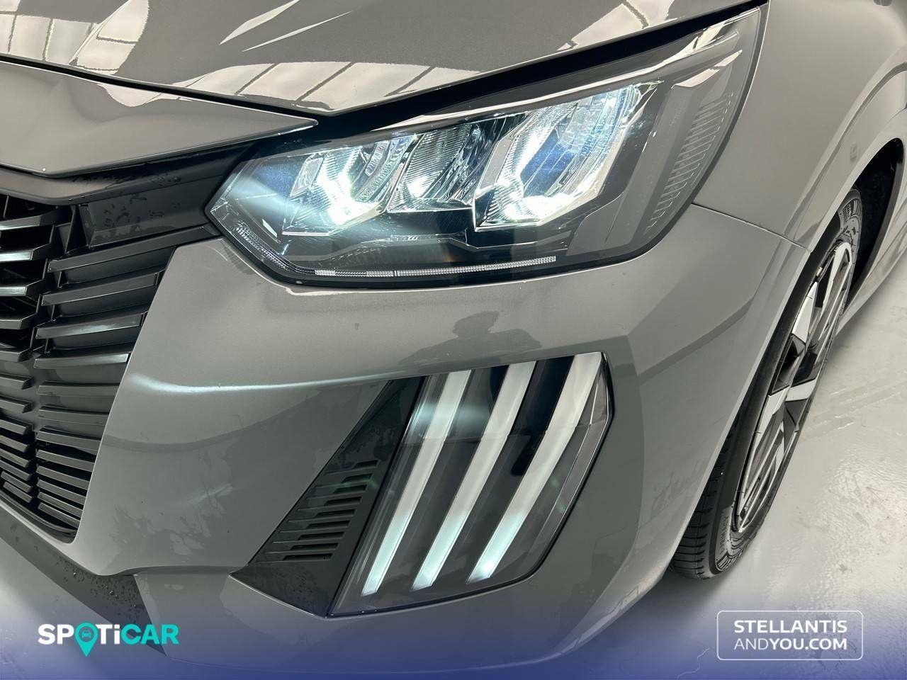 Foto Peugeot 208 18