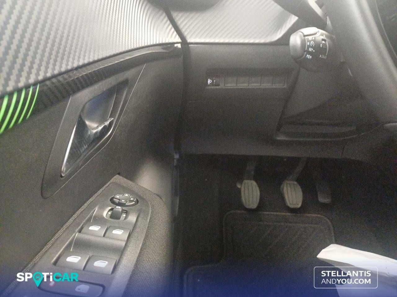 Foto Peugeot 208 25