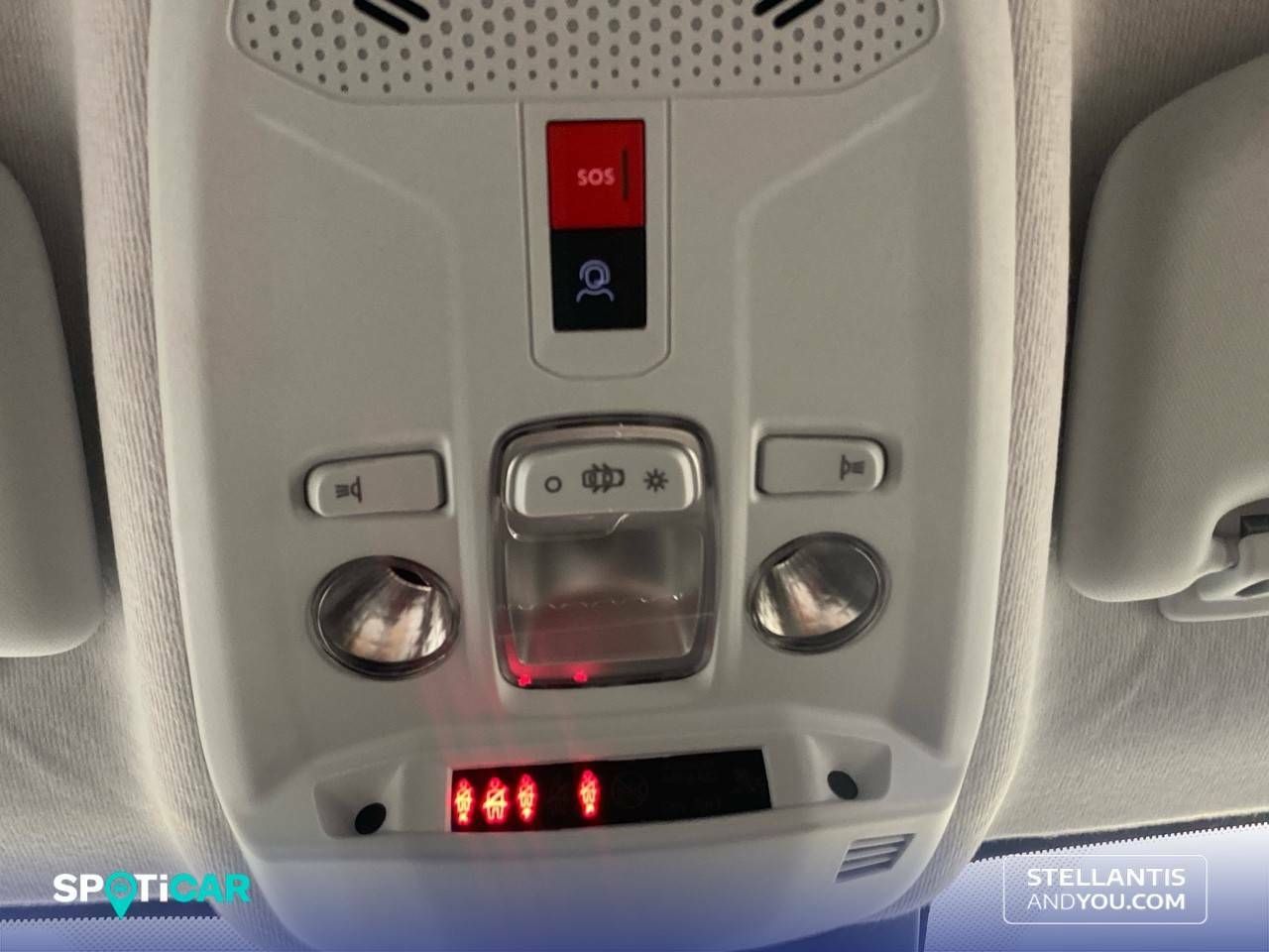 Foto Peugeot 208 23