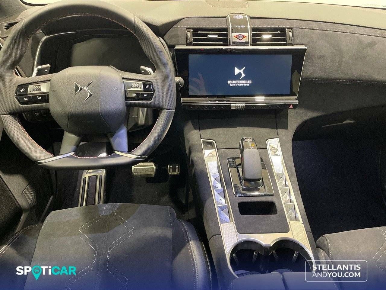 Foto DS Automobiles DS 7 8
