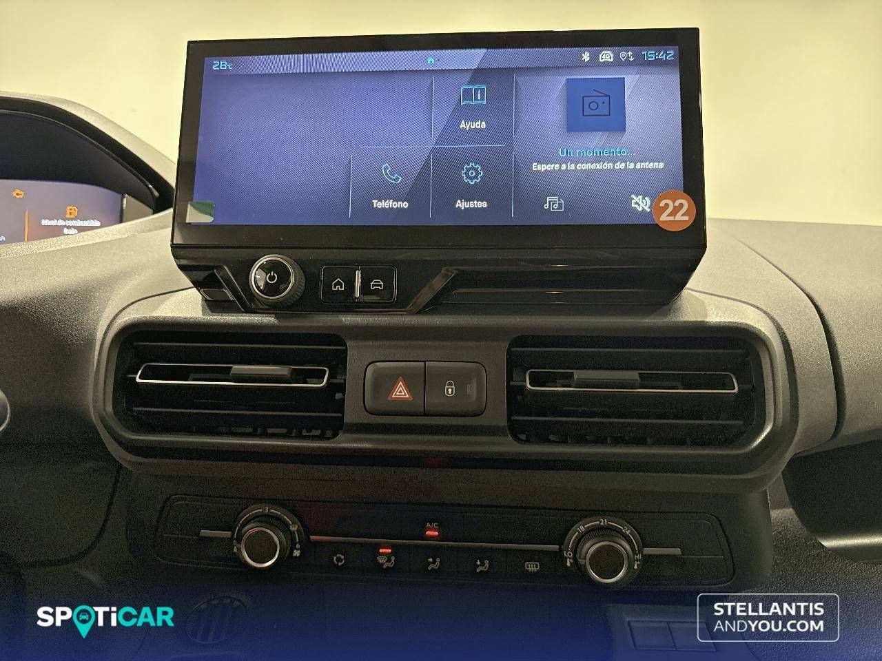 Foto Peugeot Rifter 13
