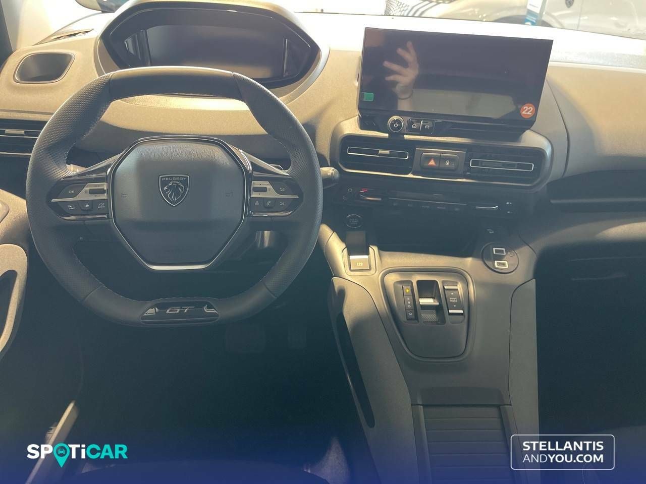 Foto Peugeot Rifter 8