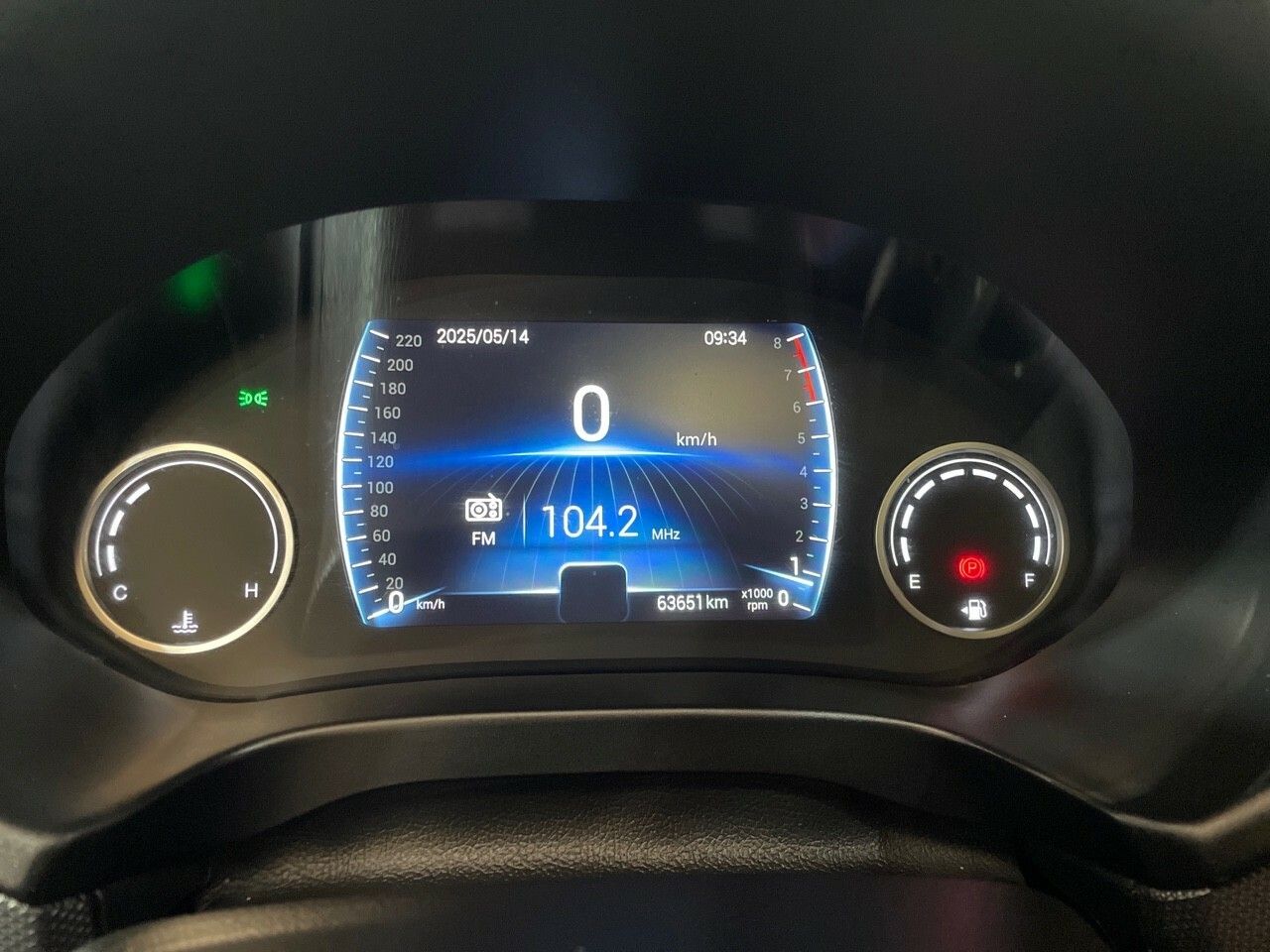Foto DR Automobiles DR4 8