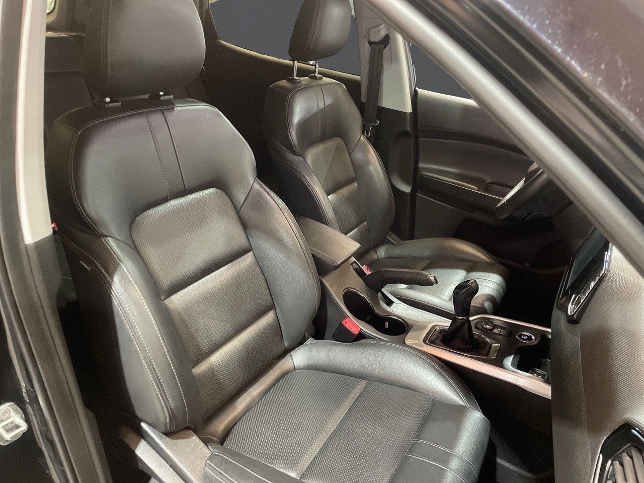 Foto DR Automobiles DR4 8