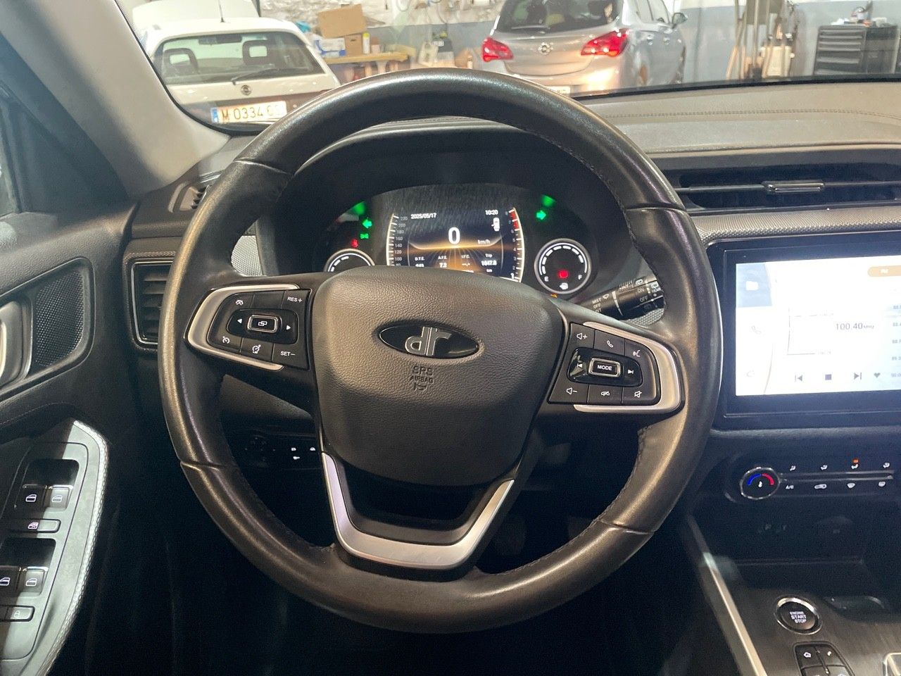 Foto DR Automobiles DR4 10