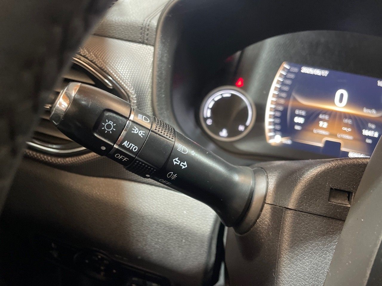 Foto DR Automobiles DR4 13