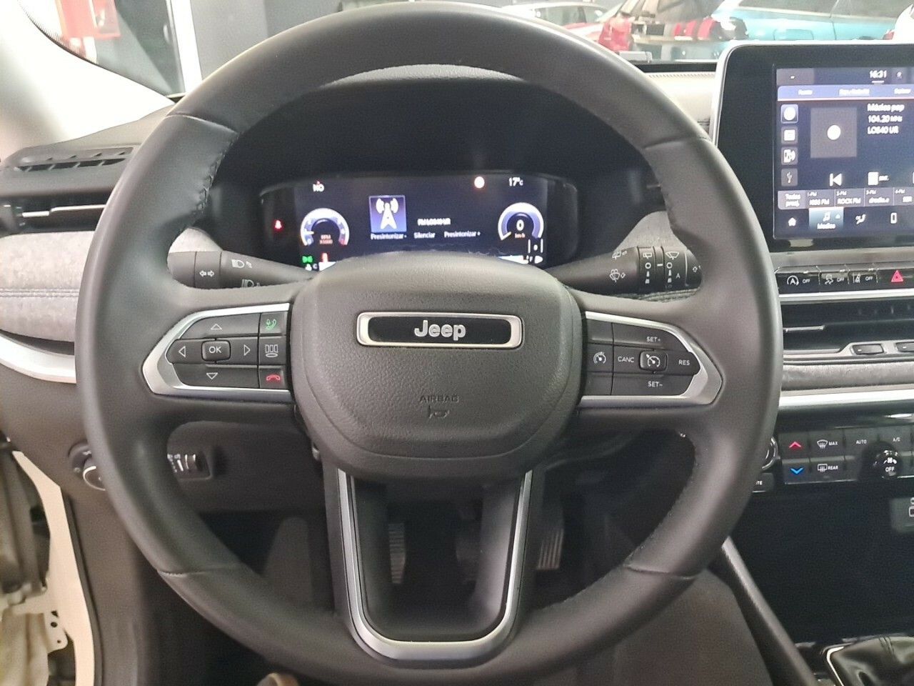 Foto Jeep Compass 11