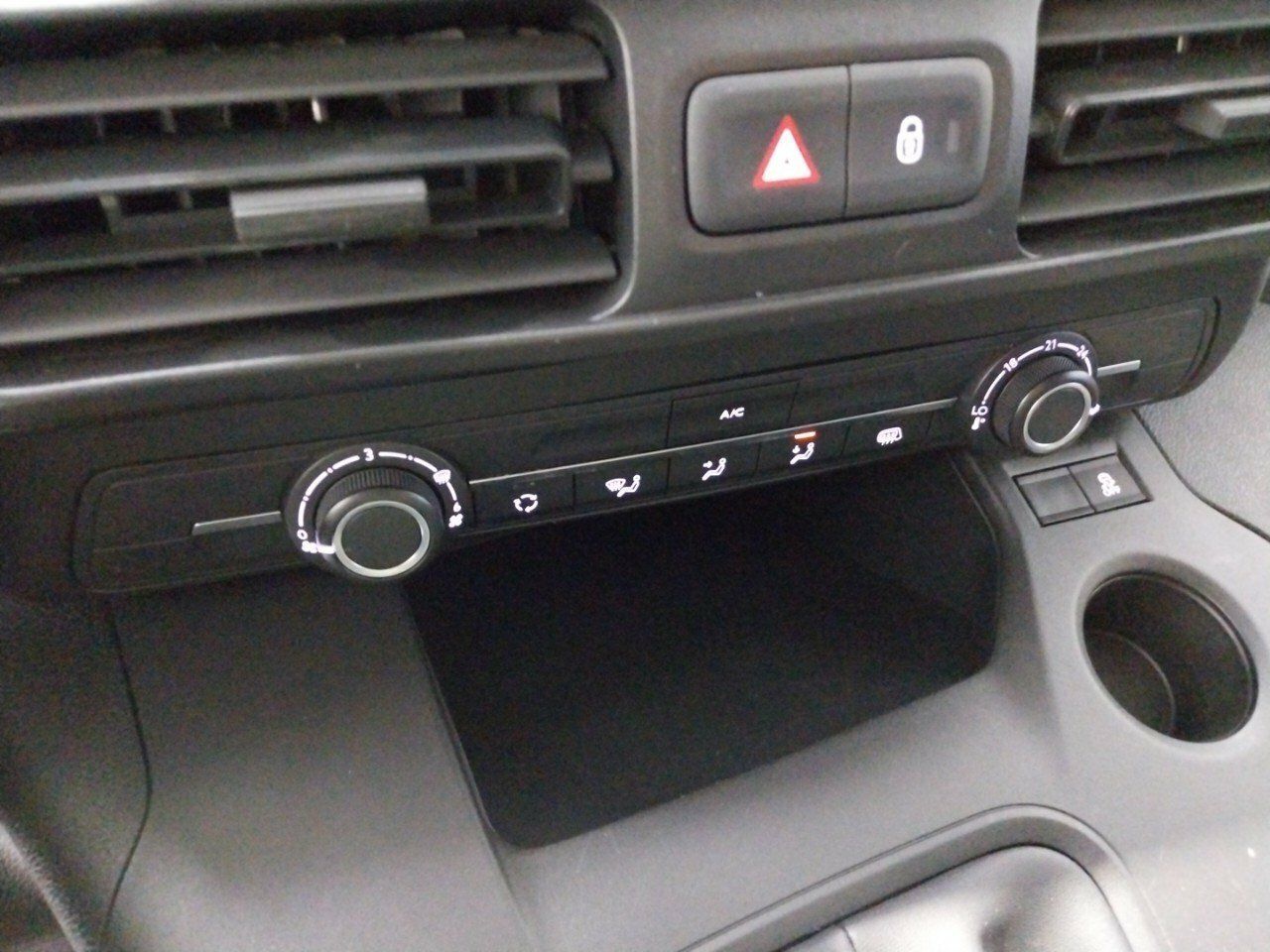 Foto Citroën Berlingo 15