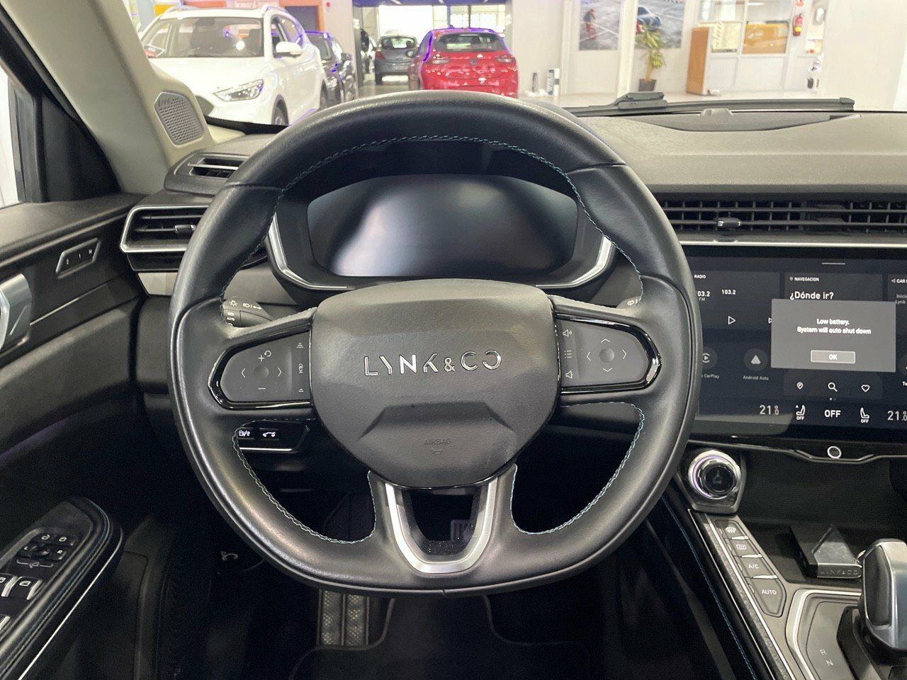 Foto LYNK&CO 01 11