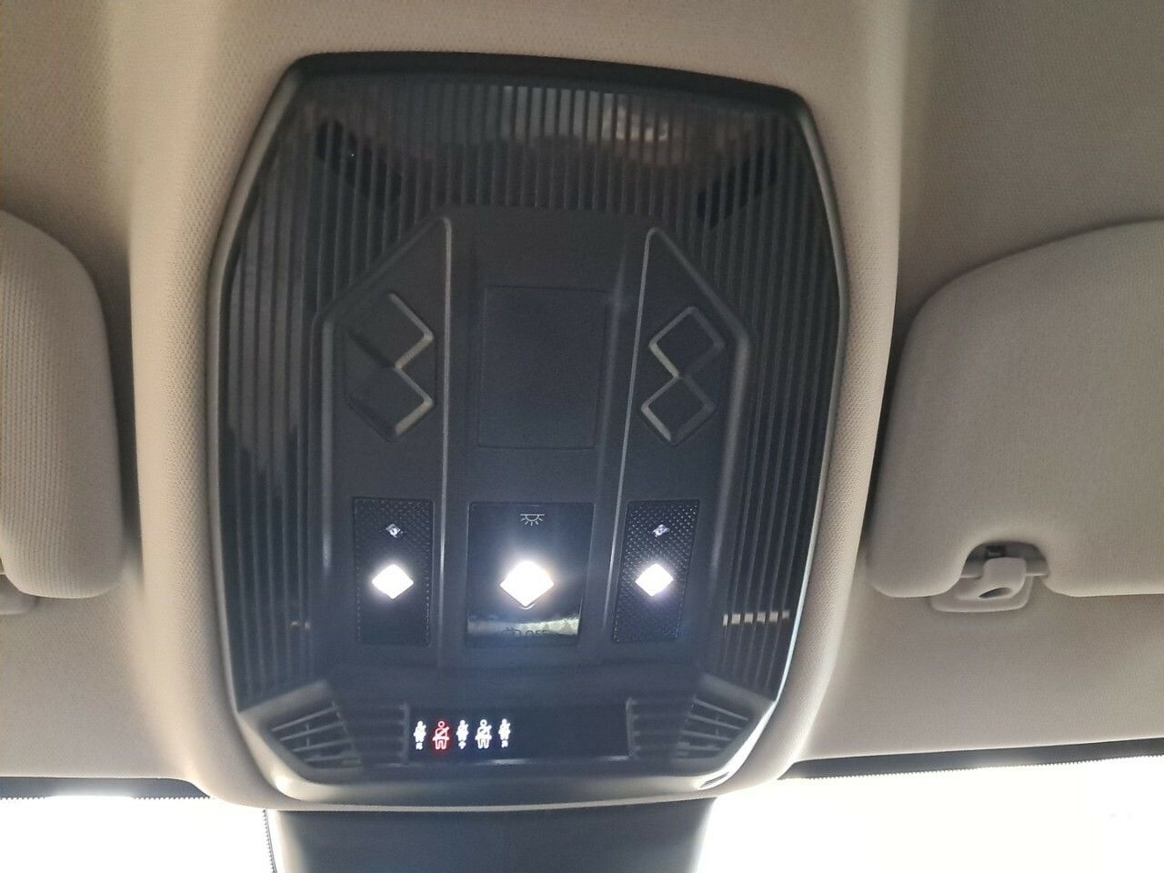 Foto DS Automobiles DS 4 19