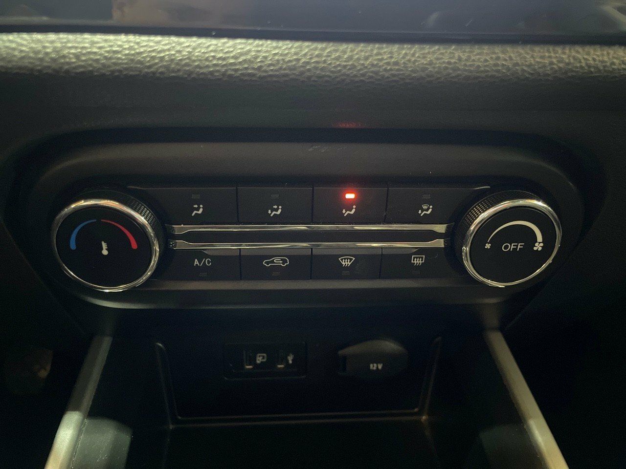 Foto DR Automobiles DR4 17