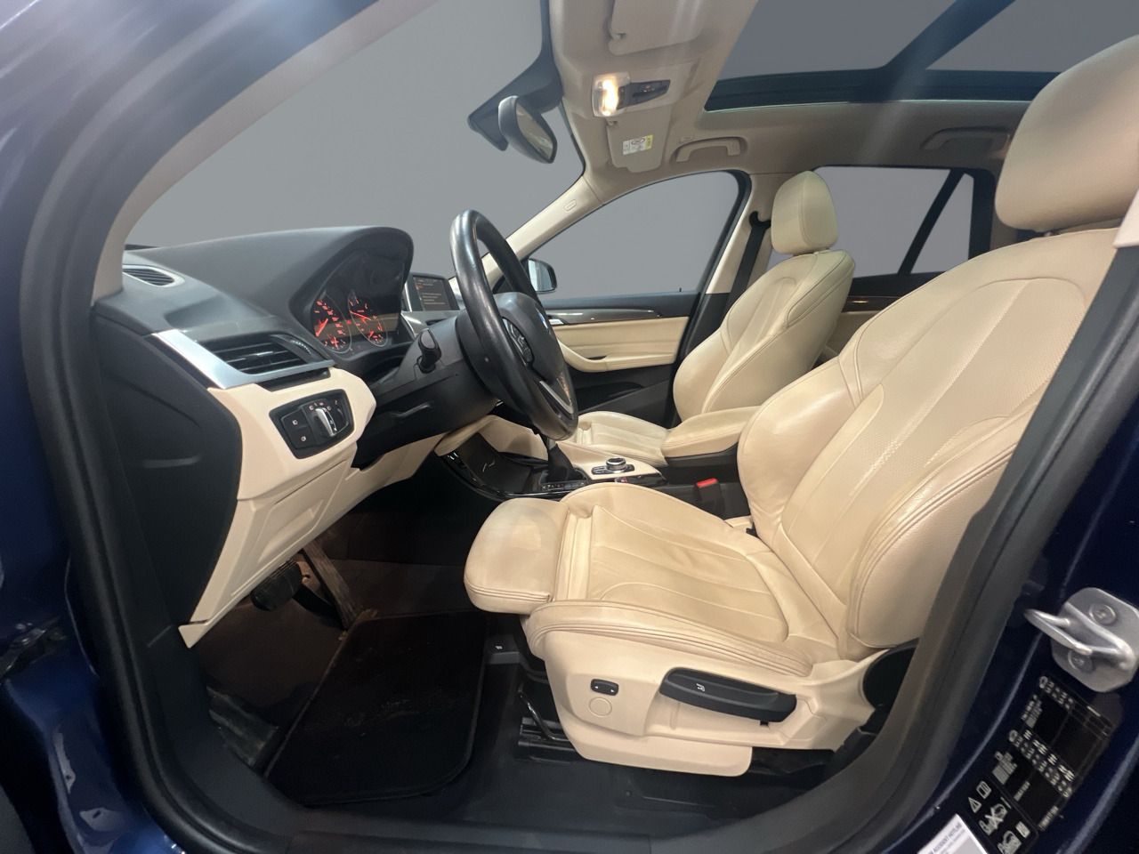 Foto BMW X1 6