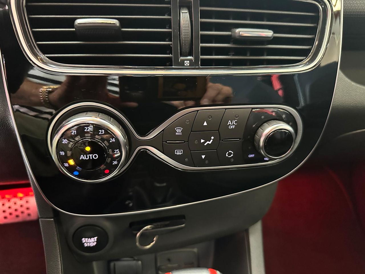 Foto Renault Clio 26