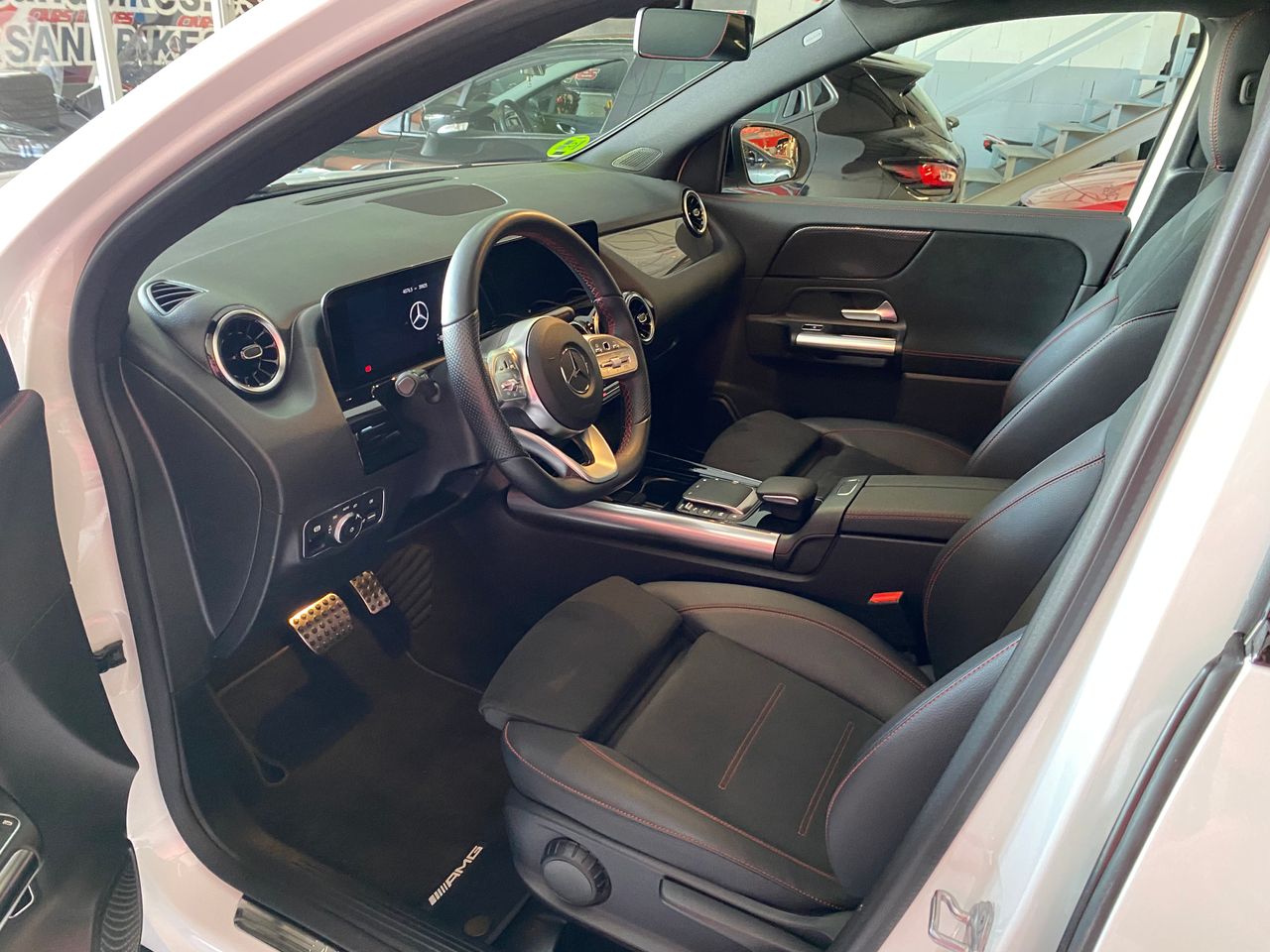 Foto Mercedes-Benz Clase GLA 12