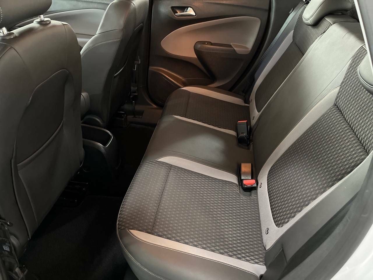 Foto Opel Crossland X 9