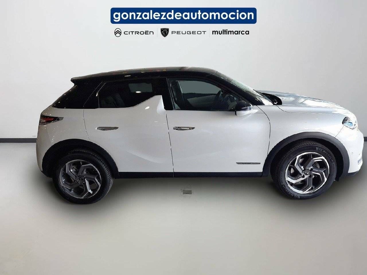 Foto DS Automobiles DS 3 4