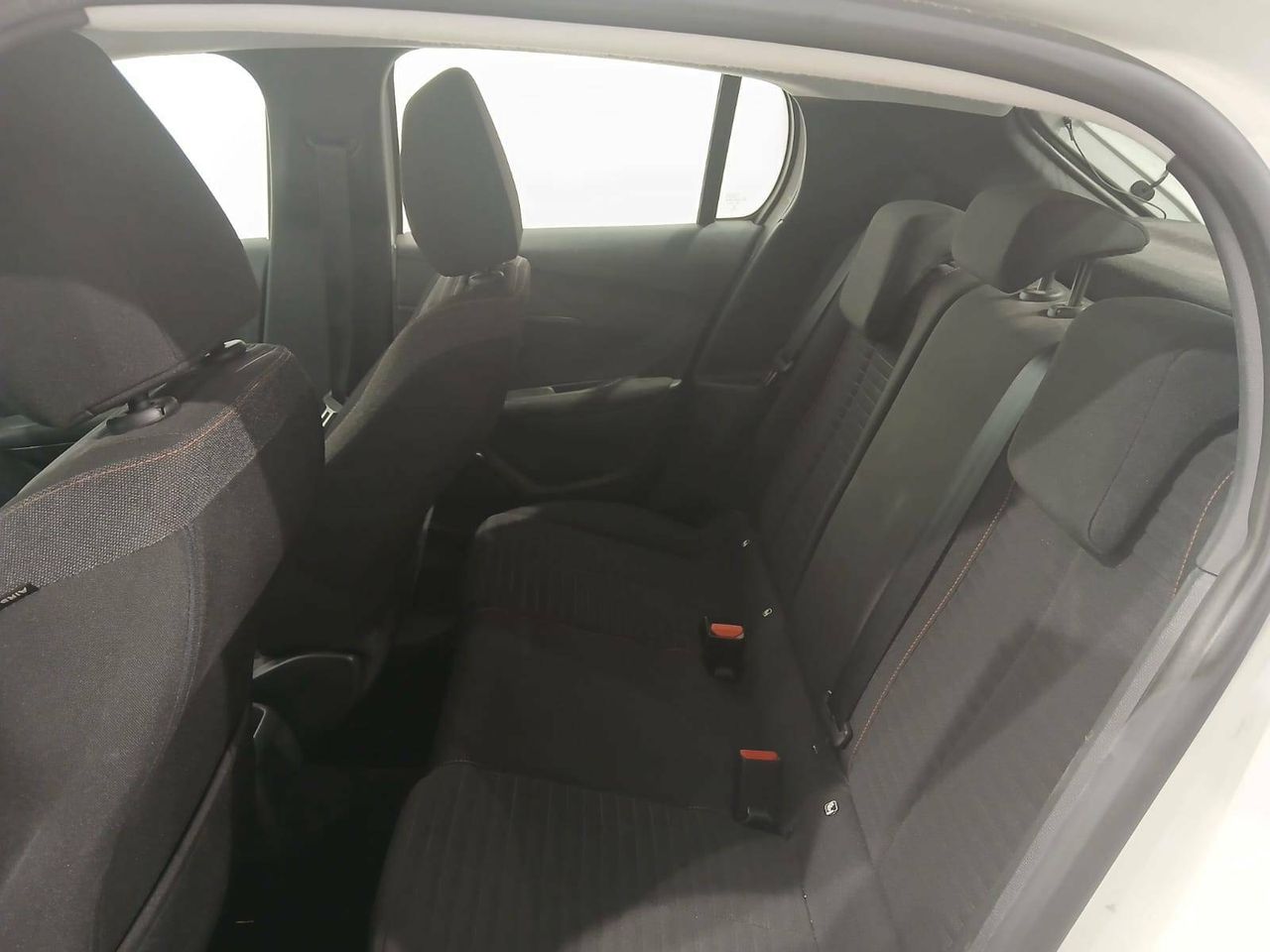 Foto Peugeot 208 10