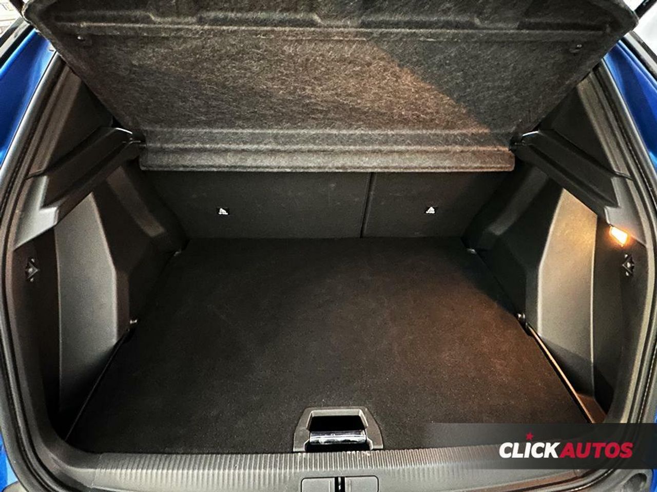 Foto Peugeot 2008 13