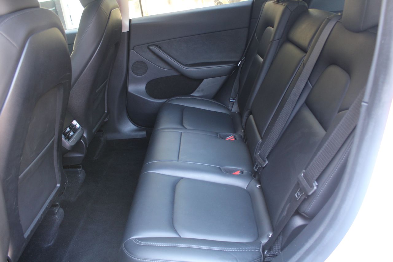 Foto Tesla Model Y 9