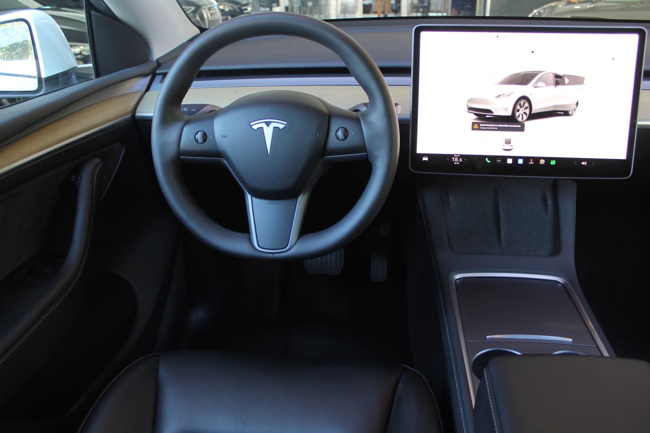 Foto Tesla Model Y 11