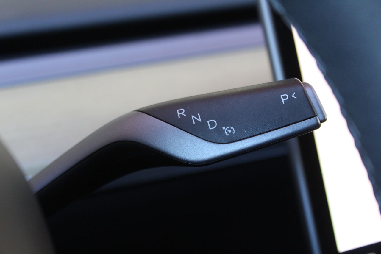 Foto Tesla Model Y 15
