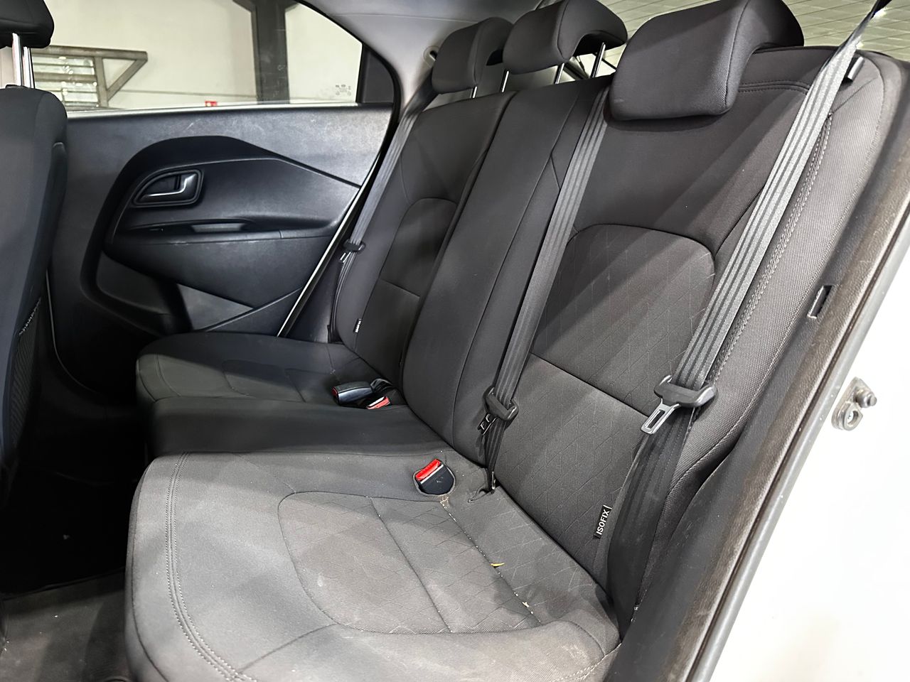 Foto Kia Rio 10