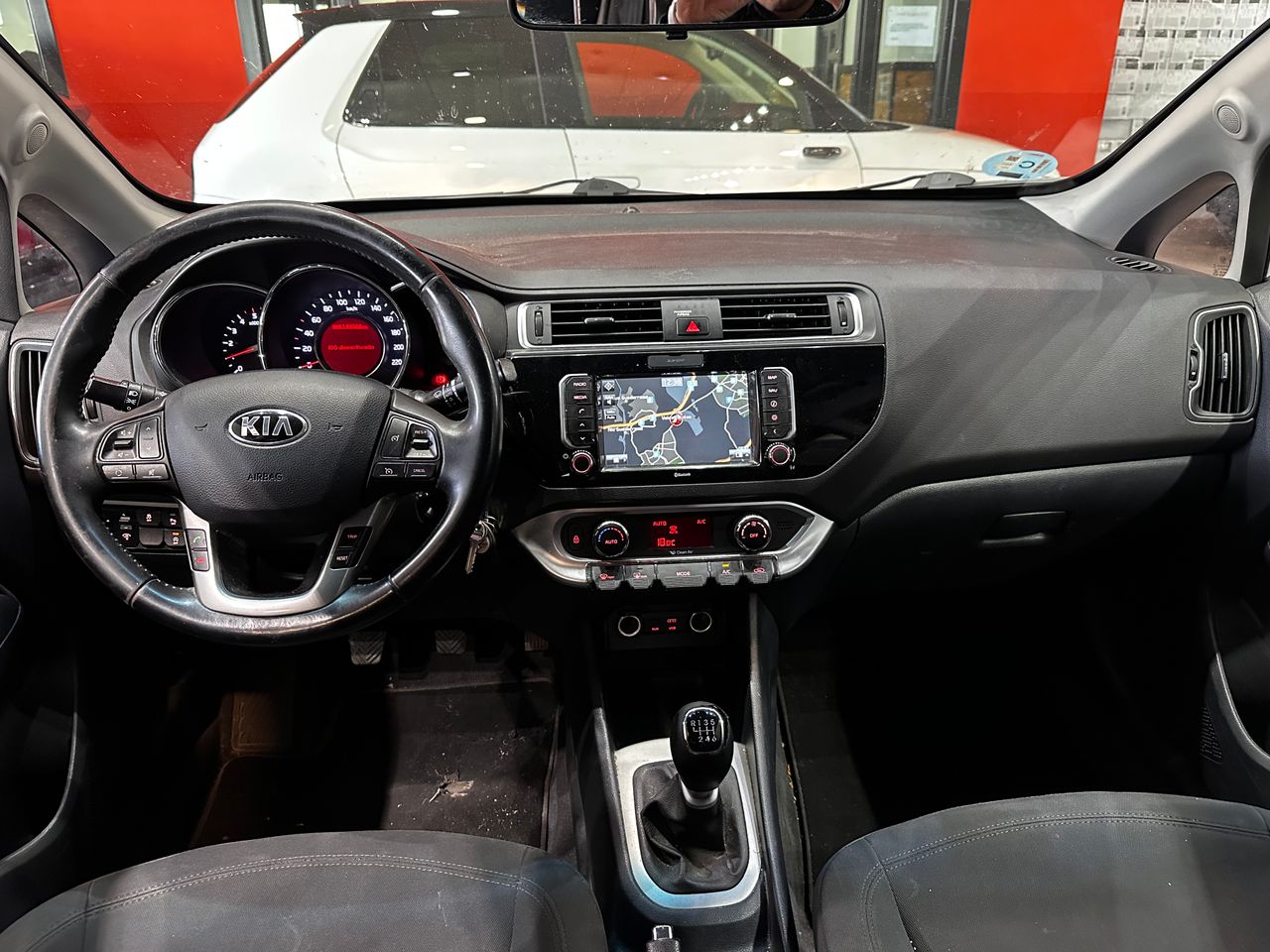 Foto Kia Rio 11